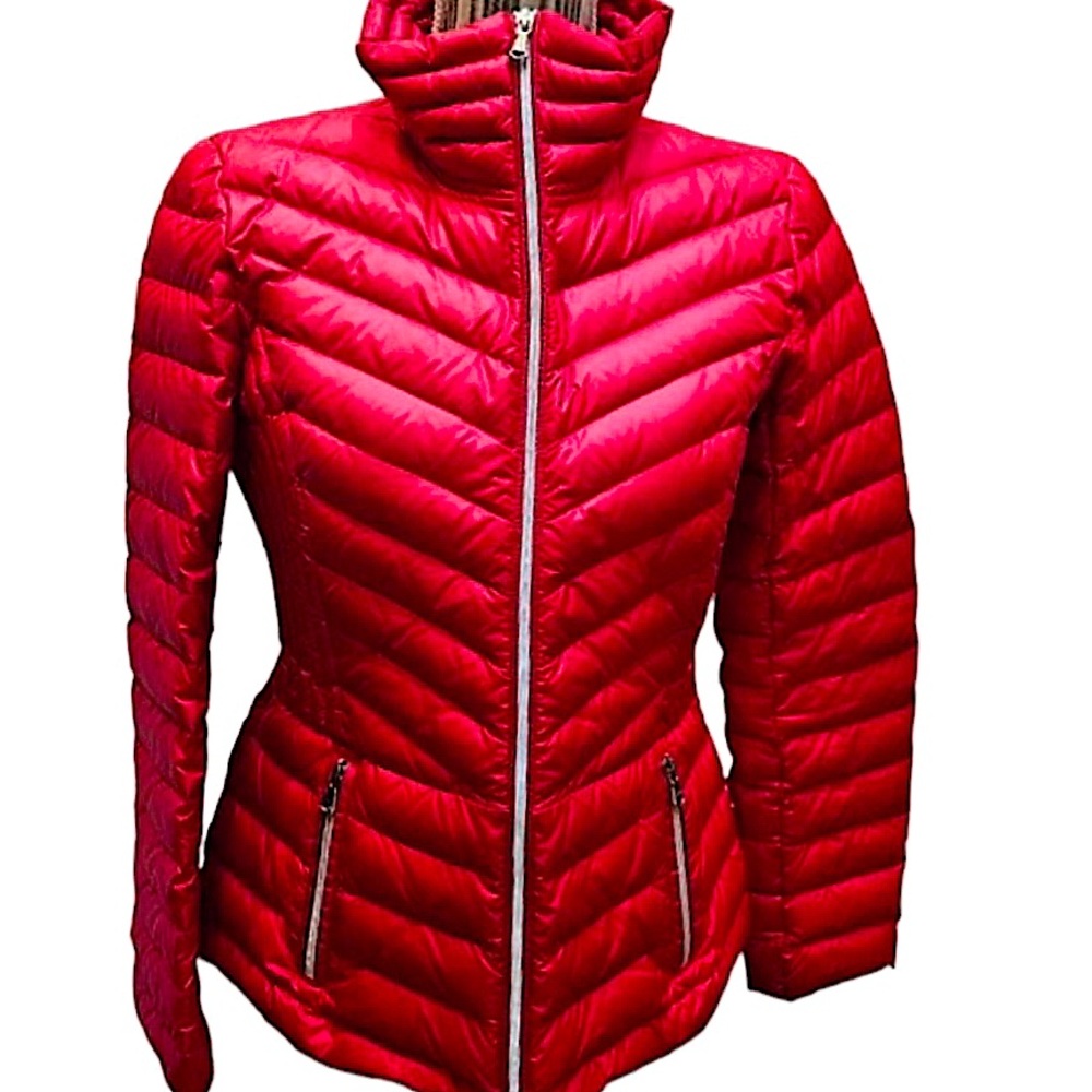 KENNETH COLE REACTION: Red Feather-Filled Quilted Puffer Jacket -Size Medium